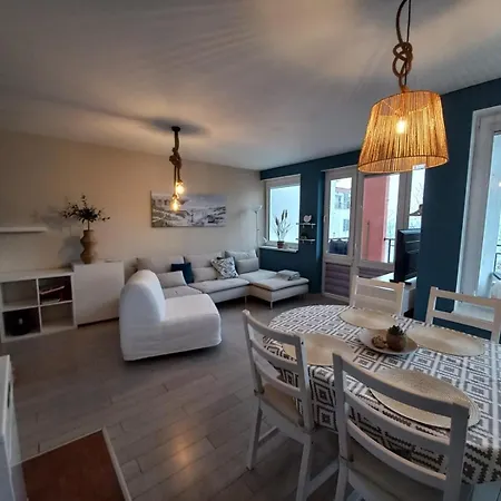 Daire Sea View Apartment - 2 Min To Beach - Large Balcony - Pool - Riviera Fort *